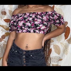 Floral Off-the-shoulder crop top